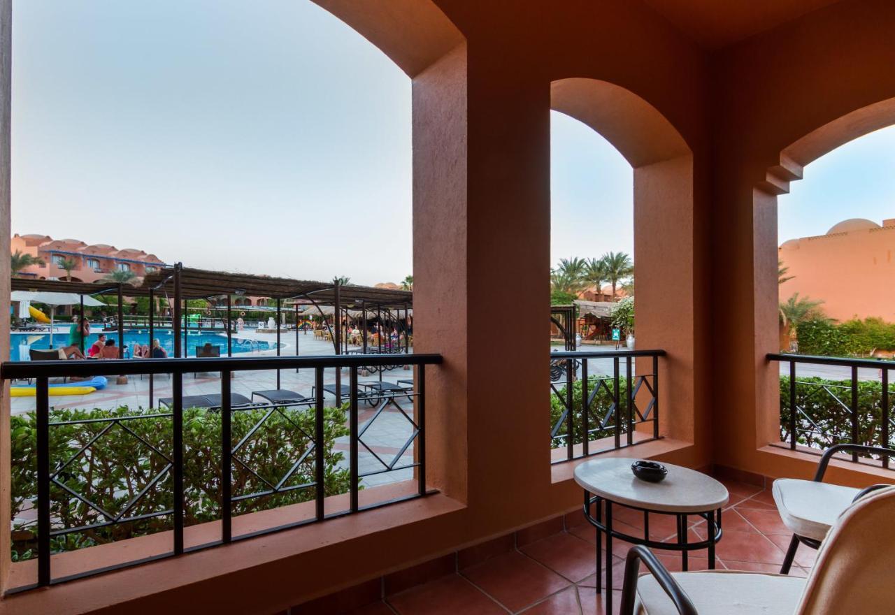 Jaz Makadi Oasis Resort Hurghada Exterior photo